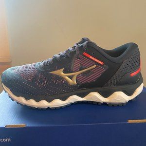 Mizuno Wave Horizon 5